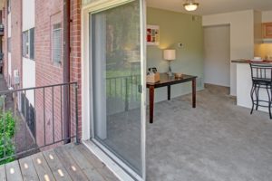 strawberry hill apartments deck