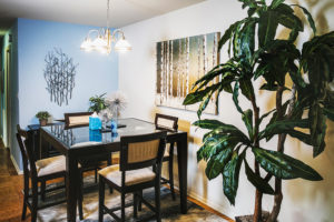 dining room in milbrook apartments